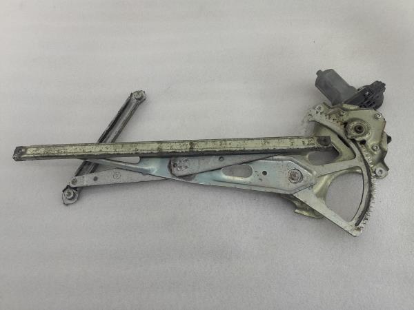 Elevador vidros frente direito TOYOTA Urban Cruiser (_P1_) Imagem-4