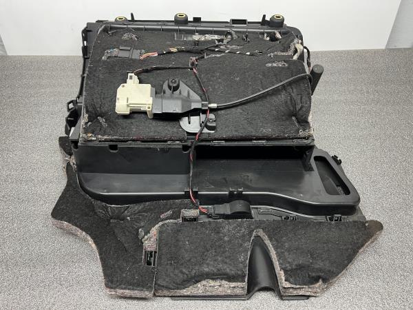 Boîte à gants AUDI A6 Avant (4F5, C6) Imagem-3