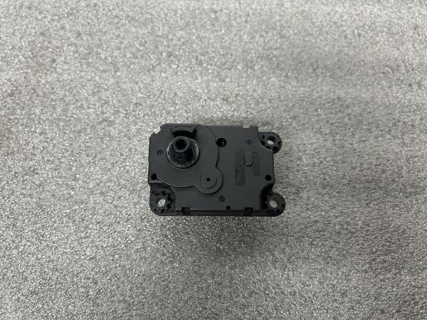 Motor del compuerta de la calefacción PEUGEOT 308 SW II Imagem-1