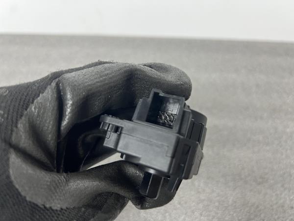 Motor del compuerta de la calefacción PEUGEOT 308 SW II Imagem-2