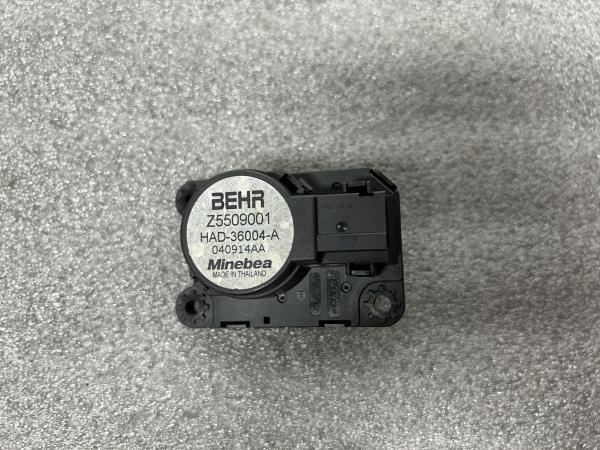 Motor del compuerta de la calefacción PEUGEOT 308 SW II