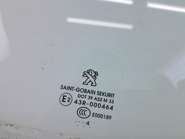 Vidro porta frente direita PEUGEOT 2008 I (CU_) Imagem-1