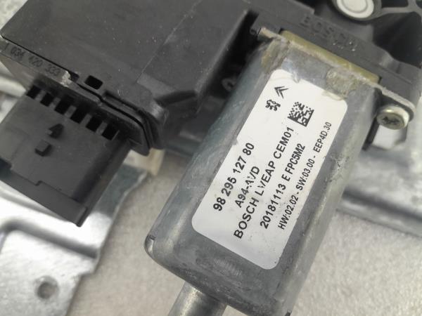 Elevador vidros frente direito PEUGEOT 2008 I (CU_) Imagem-1