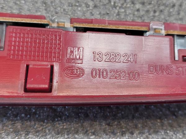 Feu de stop supplémentaire / 3e feu OPEL Astra J Sports Tourer Imagem-4