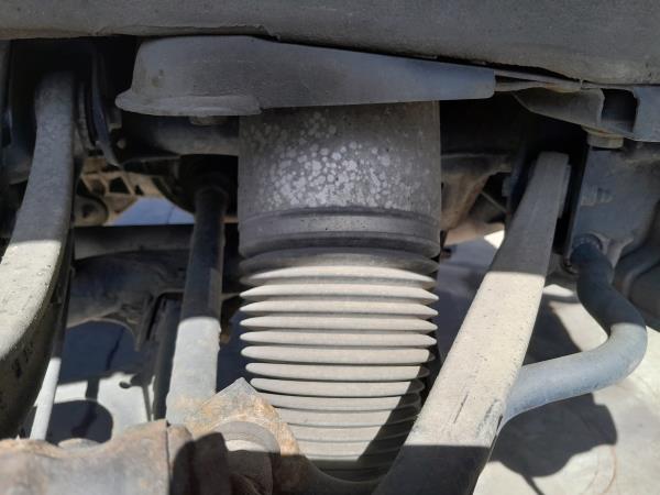 Conjunto amortecedores trás VOLKSWAGEN Touareg (7L)