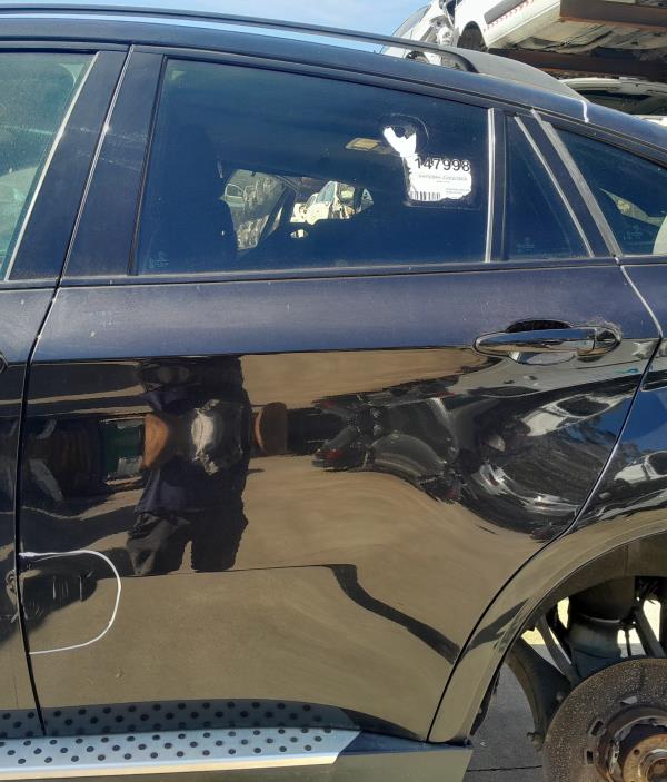 Porta trás esquerda BMW X6 (E71, E72)