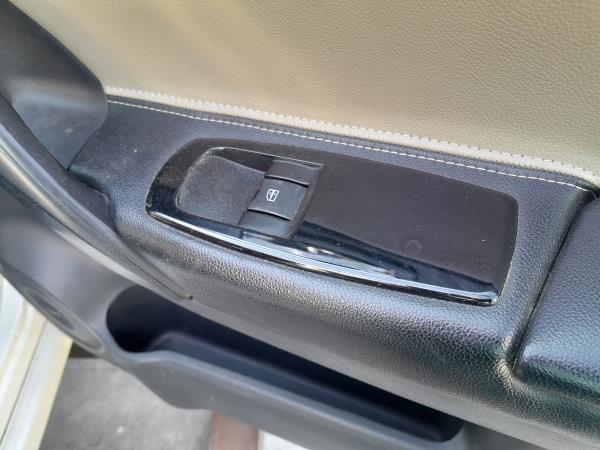 Comando / interruttore alzacristallo anteriore destro RENAULT Koleos I (HY_)