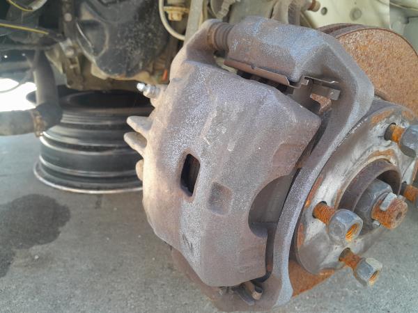 Pinza freno anteriore sinistra NISSAN NV200 Furgão/Combi (M20)