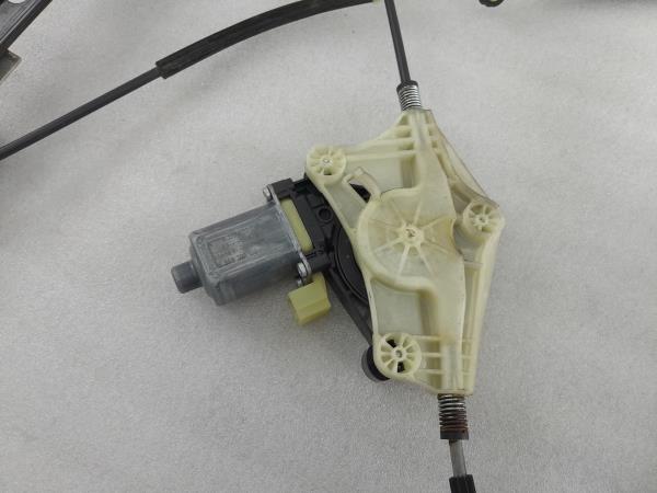 Elevador vidros frente direito SEAT Leon (5F1) Imagem-4