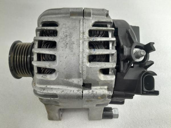 Alternador FORD Transit Courier I