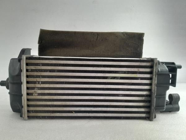 Radiador do intercooler FORD Transit Courier I Imagem-1 Radiador do intercooler FORD Transit Courier I Imagem-1