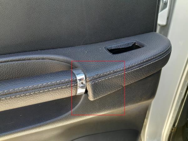 Rivestimento porta posteriore sinistra MERCEDES-BENZ Classe R (W251, V251) Imagem-1