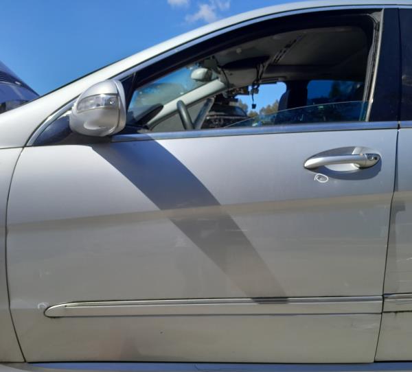 Porta frente esquerda MERCEDES-BENZ Classe R (W251, V251)