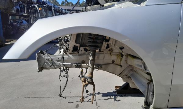 Guarda-lamas esquerdo MERCEDES-BENZ Classe R (W251, V251)