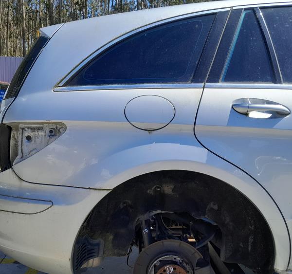 Painel trás direito MERCEDES-BENZ Classe R (W251, V251)