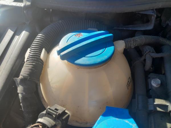 Reservatório / depósito da água / líquido de refrigeração VOLKSWAGEN Scirocco (137, 138)