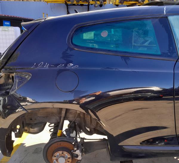Painel trás direito VOLKSWAGEN Scirocco (137, 138)