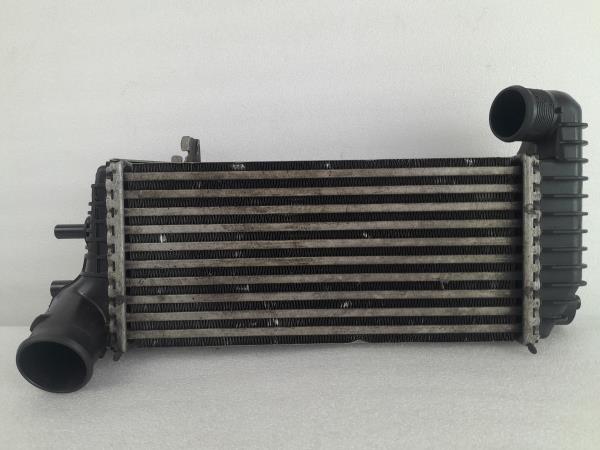 Radiador do intercooler FORD Focus III Carrinha