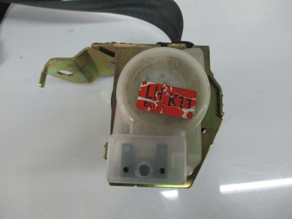 Left rear seatbelt HYUNDAI Coupé (GK) Imagem-1