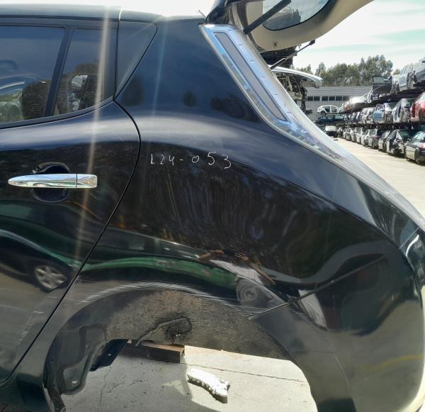 Painel trás direito NISSAN Leaf EV (ZE0) Imagem-1