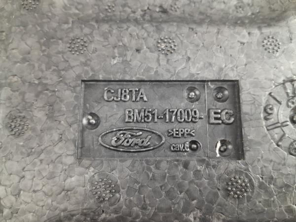 Kit de roda suplente FORD Focus III Carrinha Imagem-4 Kit de roda suplente FORD Focus III Carrinha Imagem-4