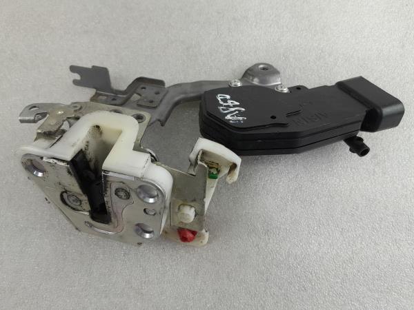 Fechadura / fecho porta frente esquerdo TOYOTA Aygo (_B1_) Imagem-1