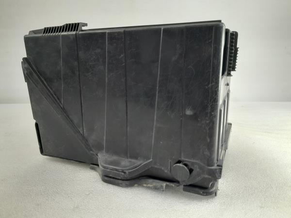 Base / caixa da bateria PEUGEOT Partner II