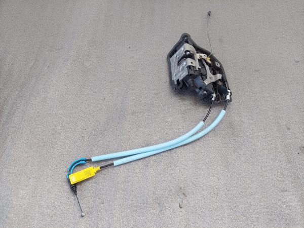 Fechadura / fecho porta frente esquerdo BMW 2 Gran Tourer (F46)