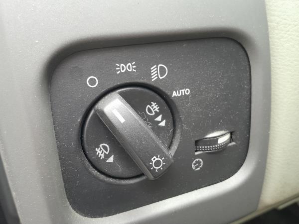 Light switch LAND ROVER Discovery III (L319) Imagem-0 Light switch LAND ROVER Discovery III (L319) Imagem-0