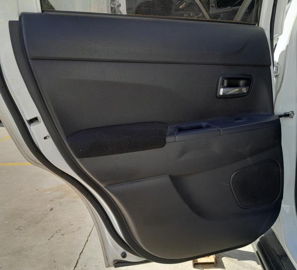Forra porta / quartela trás esquerda CITROËN C4 Aircross