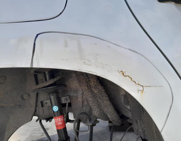 Painel trás direito DACIA Duster (HS_) Imagem-1