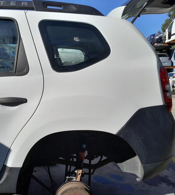 Painel trás direito DACIA Duster (HS_)