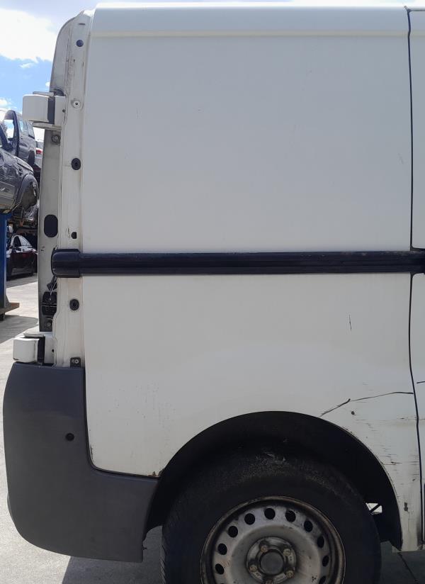 Painel trás direito OPEL Vivaro A Combi (X83)