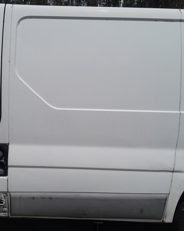 Painel trás direito OPEL Vivaro A Combi (X83) Imagem-1 Painel trás direito OPEL Vivaro A Combi (X83) Imagem-1
