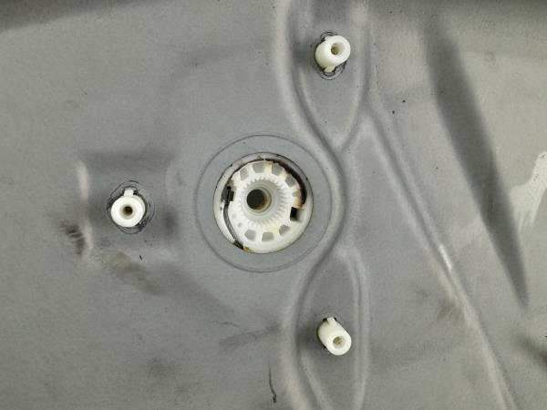 Elevador vidros frente direito MERCEDES-BENZ Classe B (W245) Imagem-2