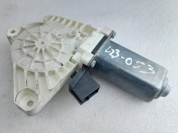 Motore alzacristallo anteriore destro MERCEDES-BENZ Classe B (W245) Imagem-2