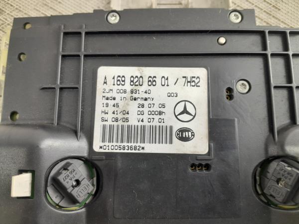 Plafoniera anteriore MERCEDES-BENZ Classe B (W245) Imagem-2