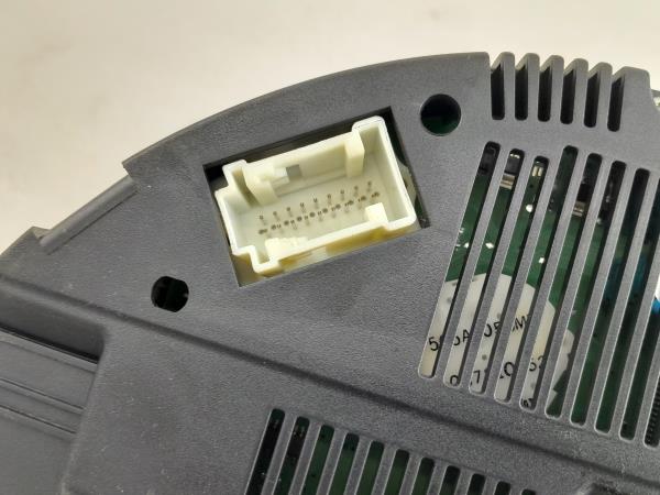 Quadro strumenti / Pannello strumenti MERCEDES-BENZ Classe B (W245) Imagem-2