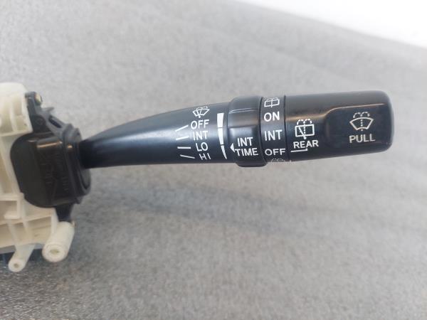 Conjunto / manetes de luzes e limpa vidros TOYOTA HiAce IV (LXH1_, RZH1_, LH1_) Imagem-1