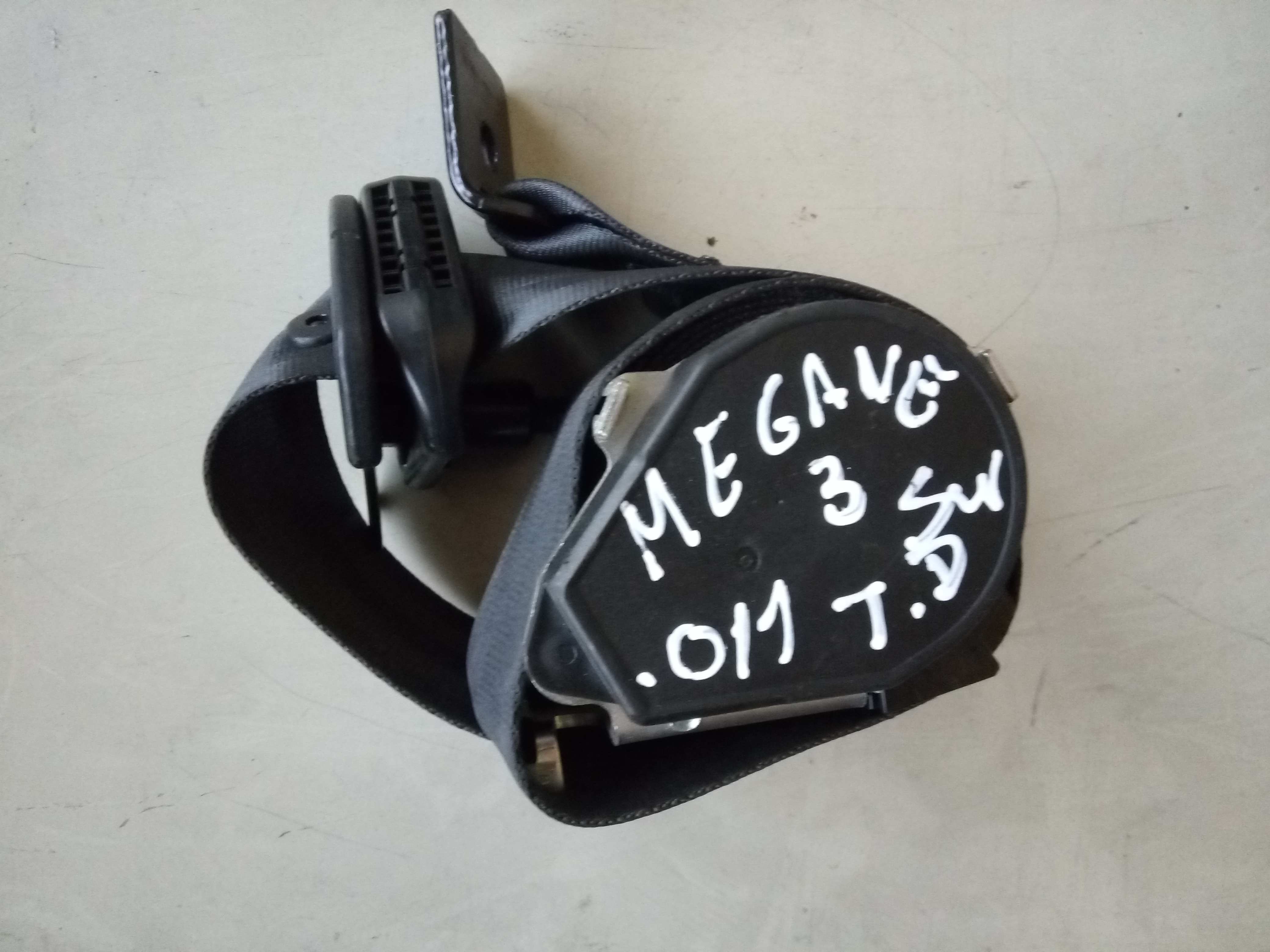 Right rear seatbelt RENAULT Megane III (BZ0_)