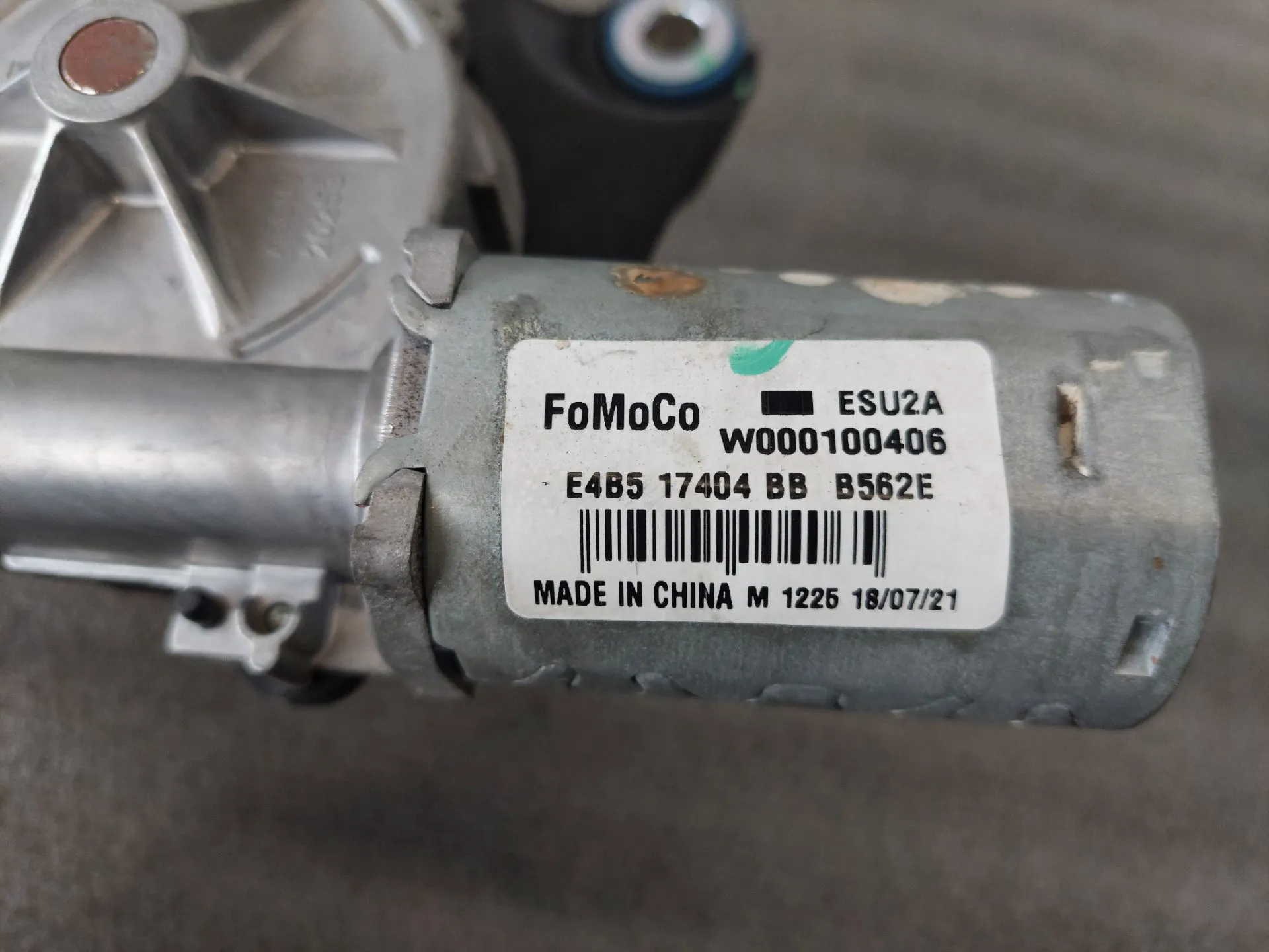 Essuie-glace moteur arrière FORD Ka+ Imagem-3