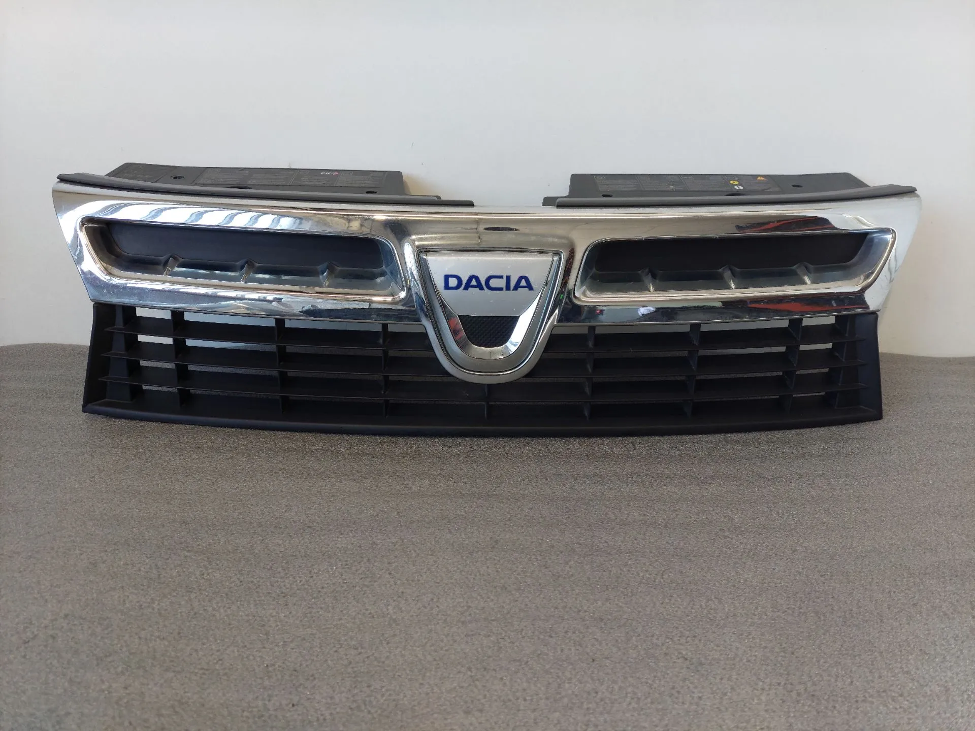 Grille avant DACIA Duster (HS_)
