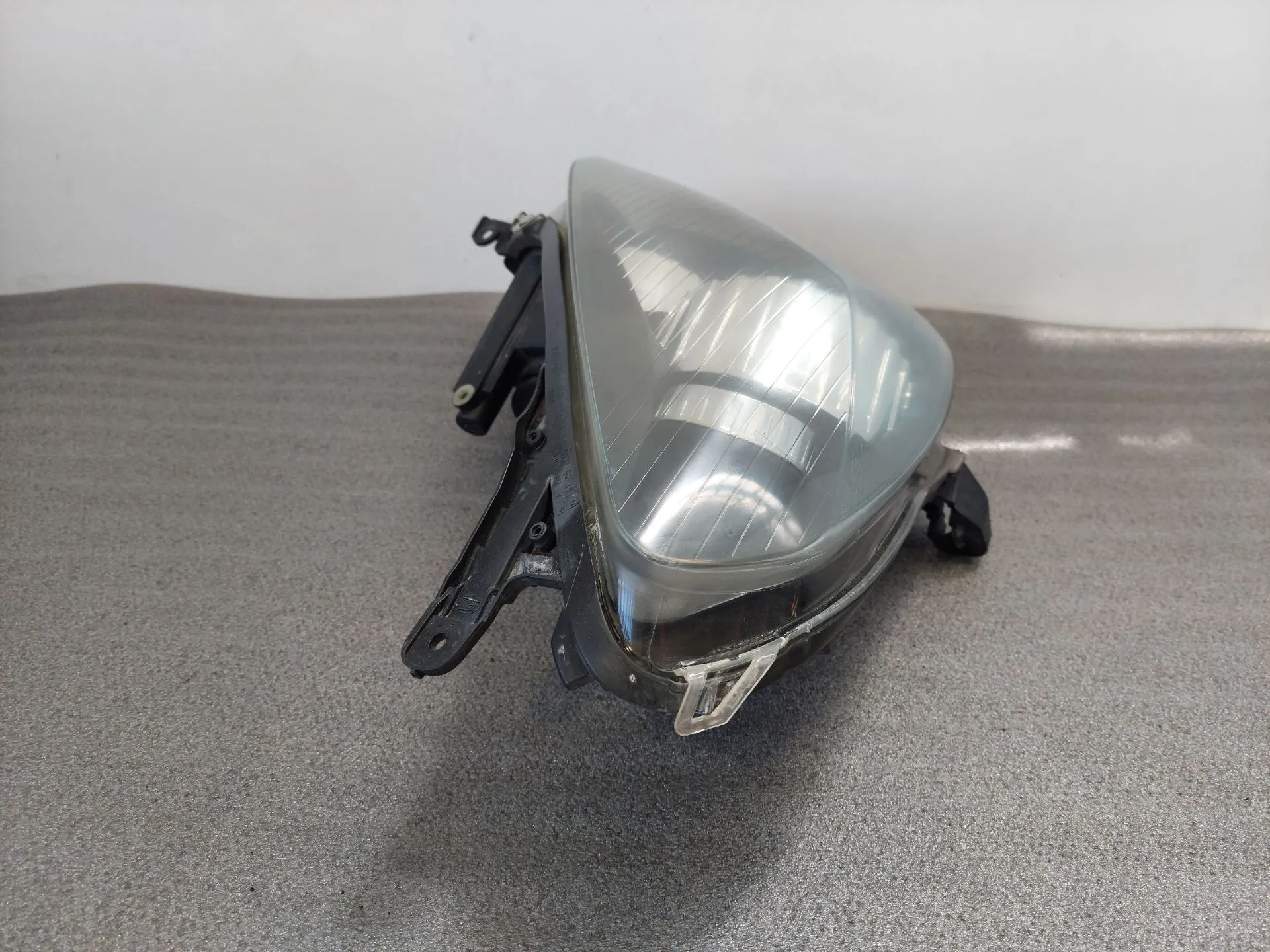 Ótica / farol direita OPEL Astra H Caravan (L35) Imagem-2 Ótica / farol direita OPEL Astra H Caravan (L35) Imagem-2