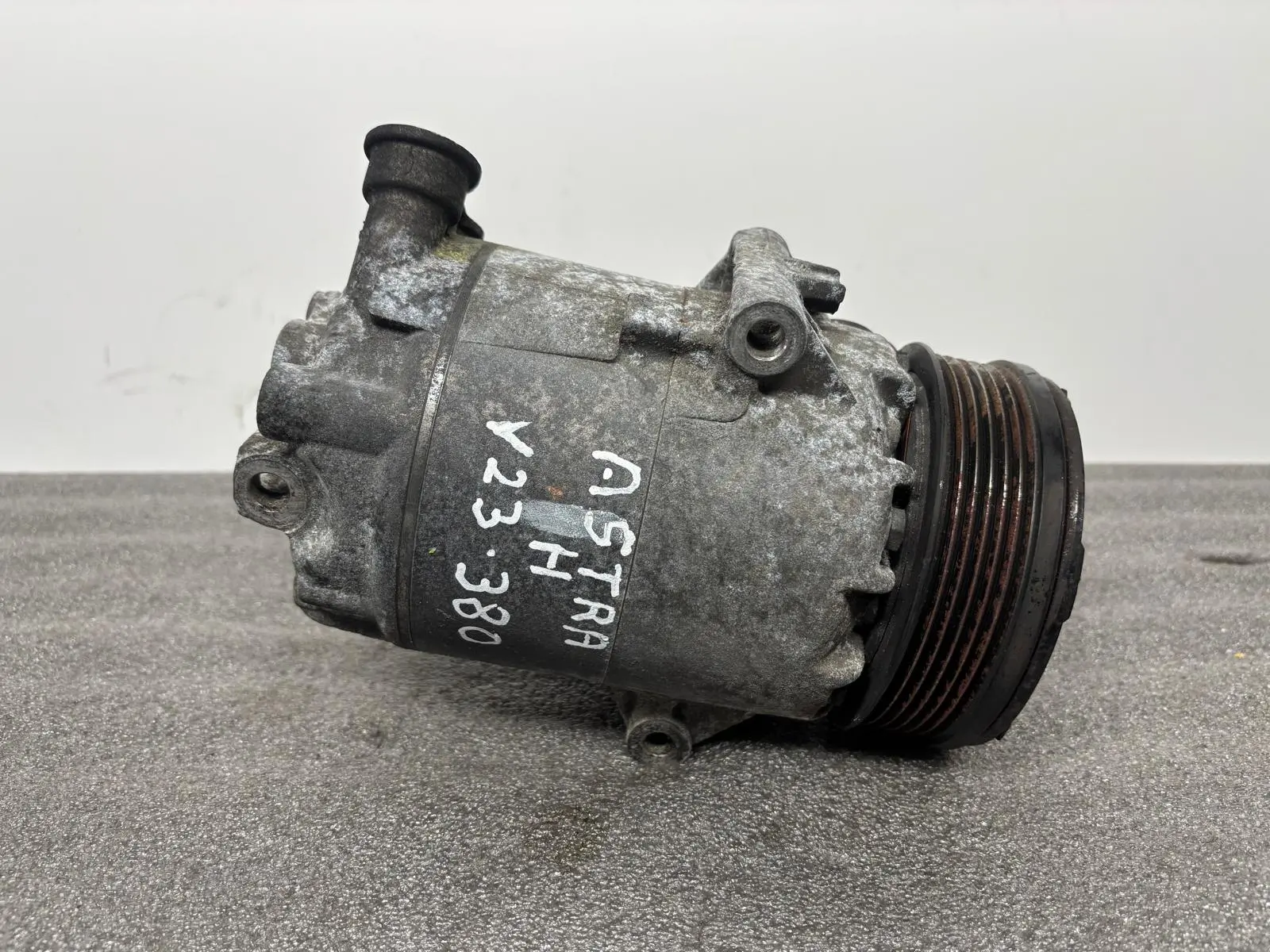 Compressor AC OPEL Astra H GTC (L08)