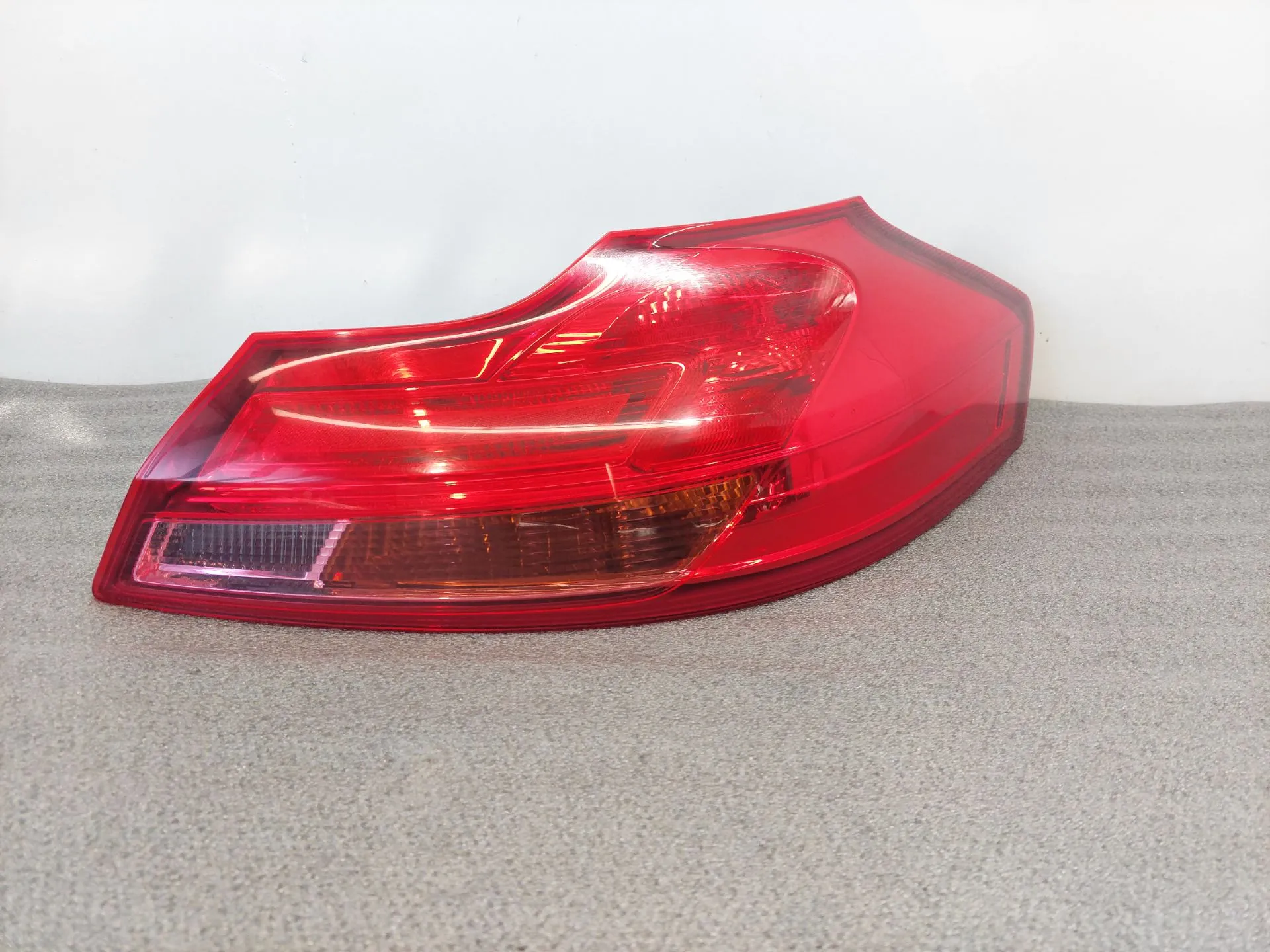 Farolim direito OPEL Insignia A (G09)