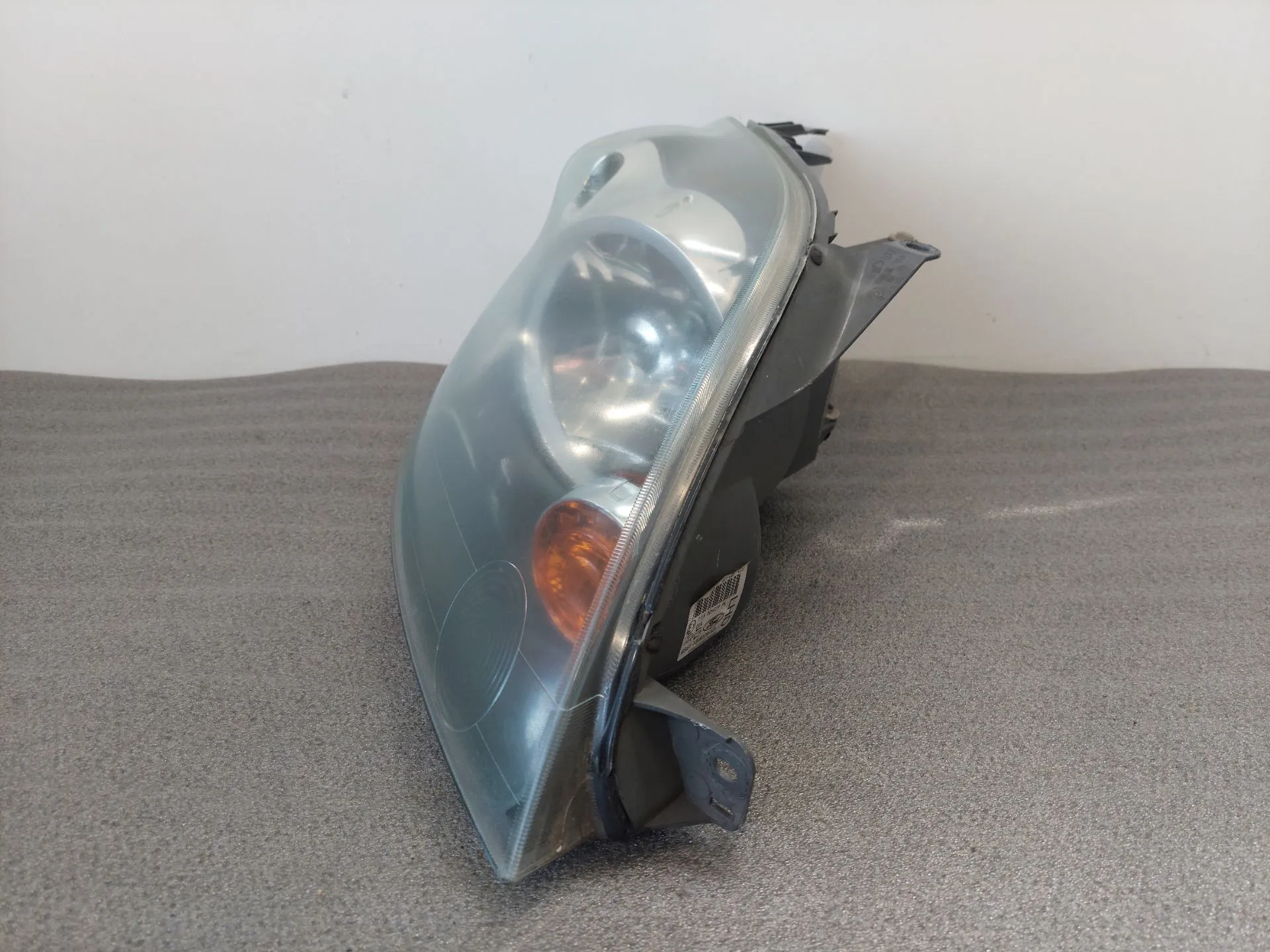 Ótica / farol direita FORD Fiesta V (JH_, JD_) Imagem-1 Ótica / farol direita FORD Fiesta V (JH_, JD_) Imagem-1