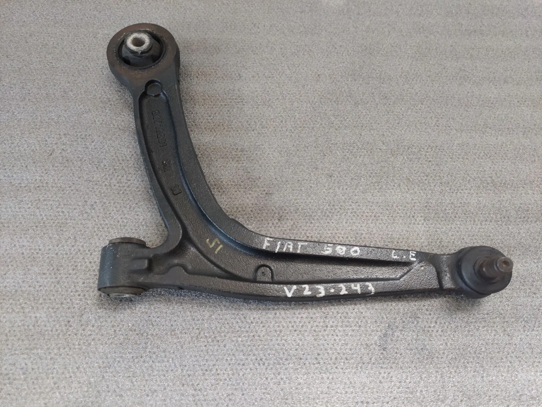 Braço de suspensão frente esquerdo FIAT 500 (312_)
