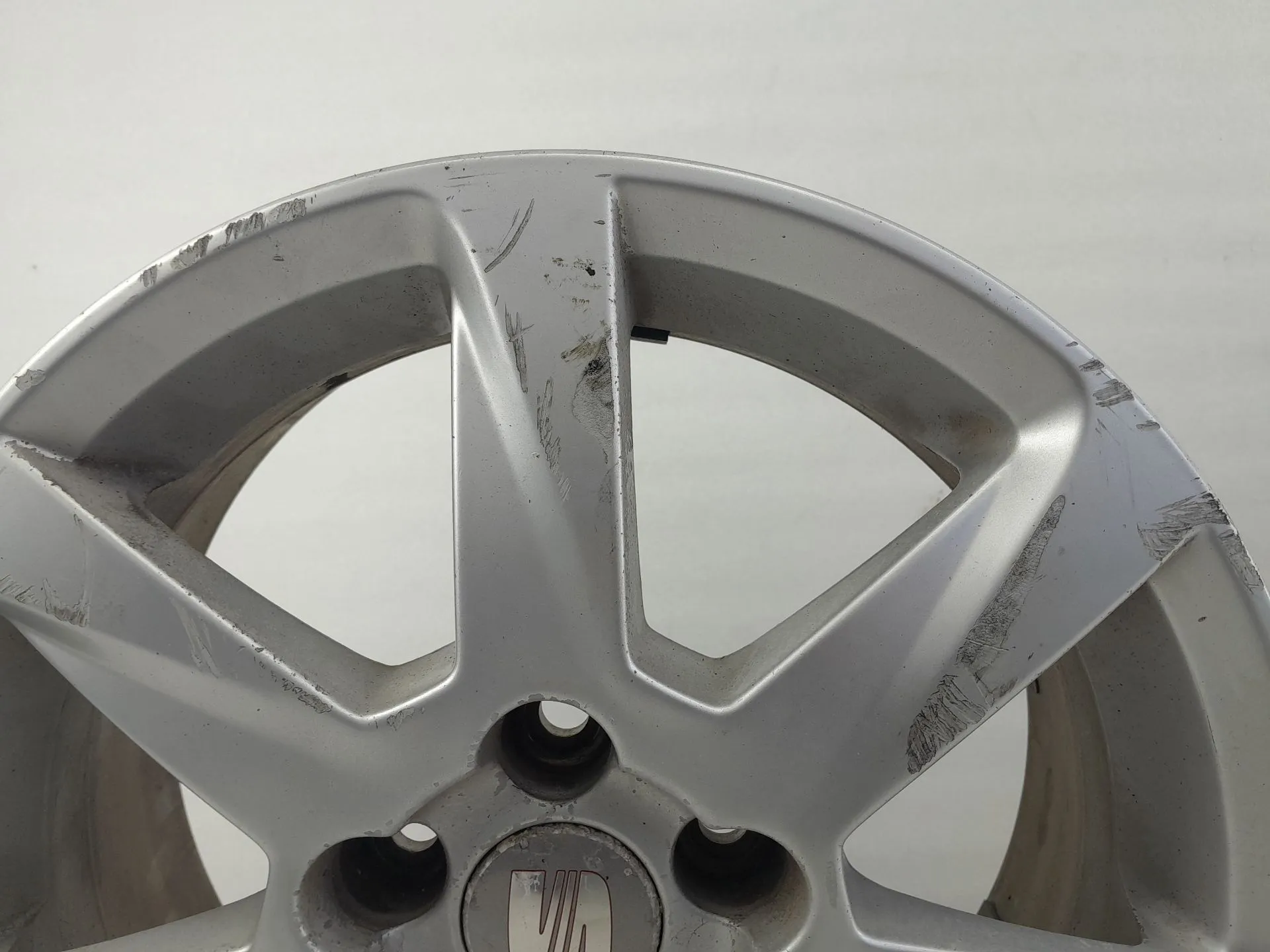 Jante Especial / Jantes Especiais SEAT Ibiza IV ST (6J8, 6P8) Imagem-7 Jante Especial / Jantes Especiais SEAT Ibiza IV ST (6J8, 6P8) Imagem-7