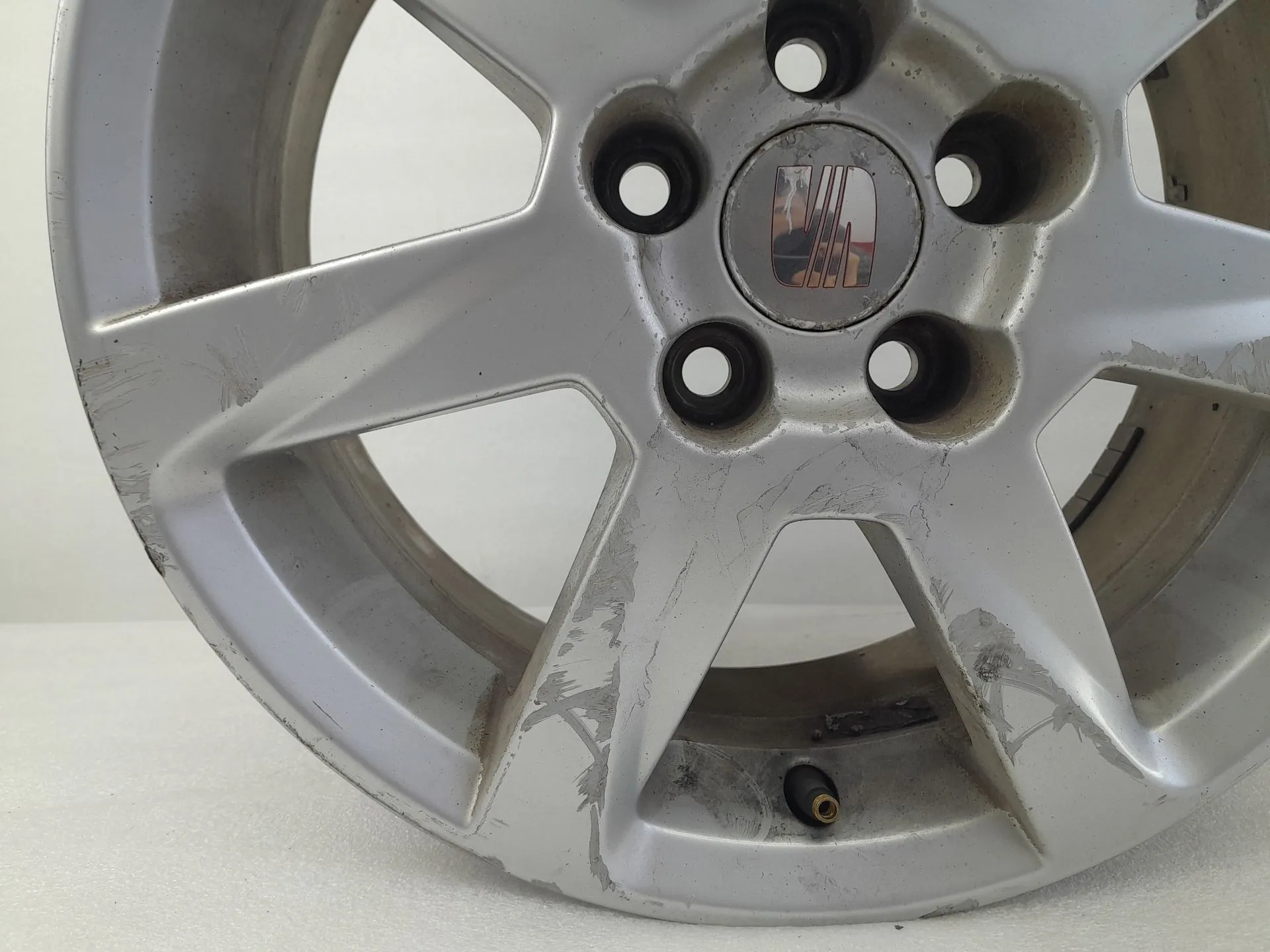 Jante Especial / Jantes Especiais SEAT Ibiza IV ST (6J8, 6P8) Imagem-6 Jante Especial / Jantes Especiais SEAT Ibiza IV ST (6J8, 6P8) Imagem-6
