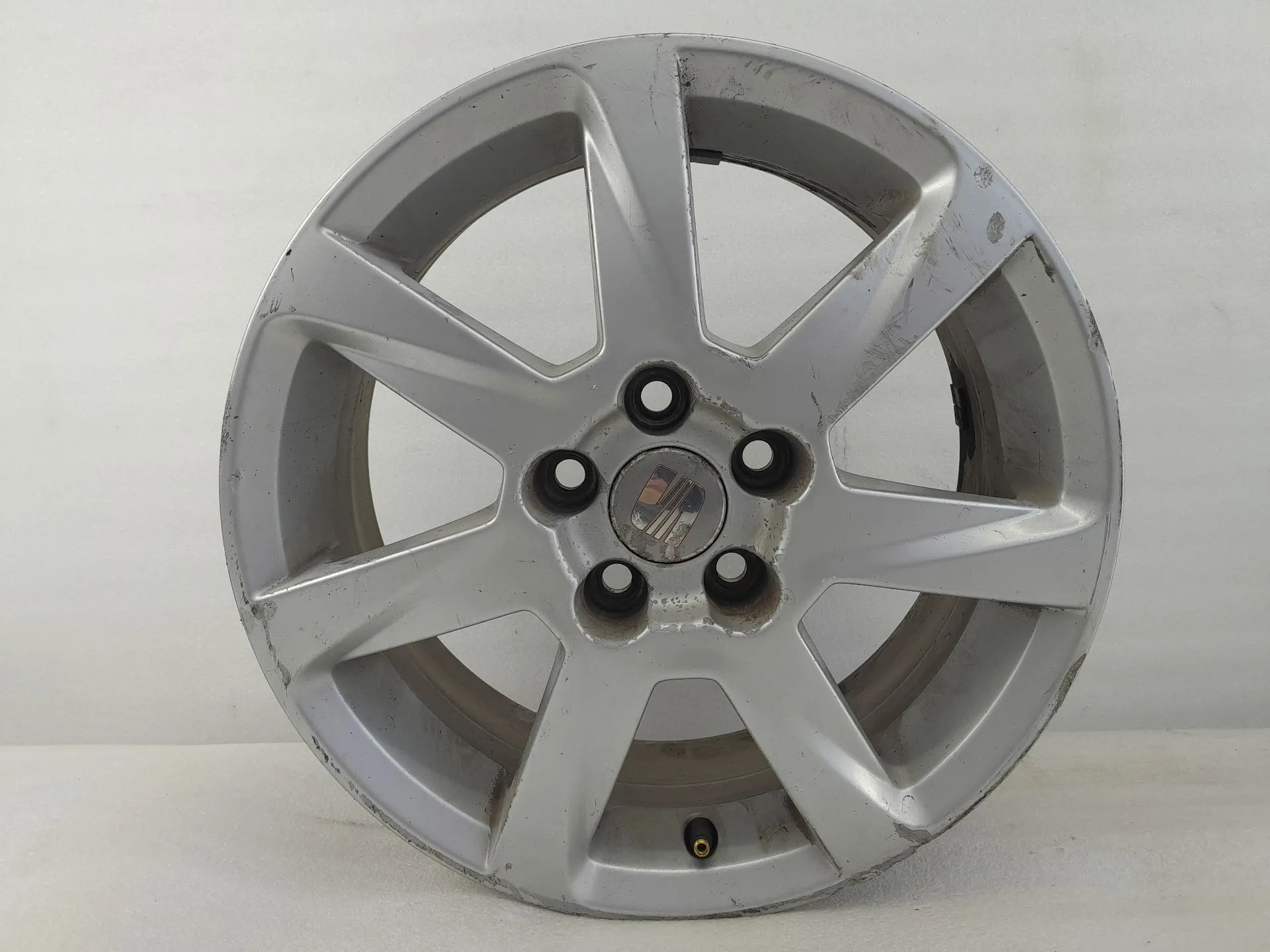 Jante Especial / Jantes Especiais SEAT Ibiza IV ST (6J8, 6P8) Imagem-8 Jante Especial / Jantes Especiais SEAT Ibiza IV ST (6J8, 6P8) Imagem-8